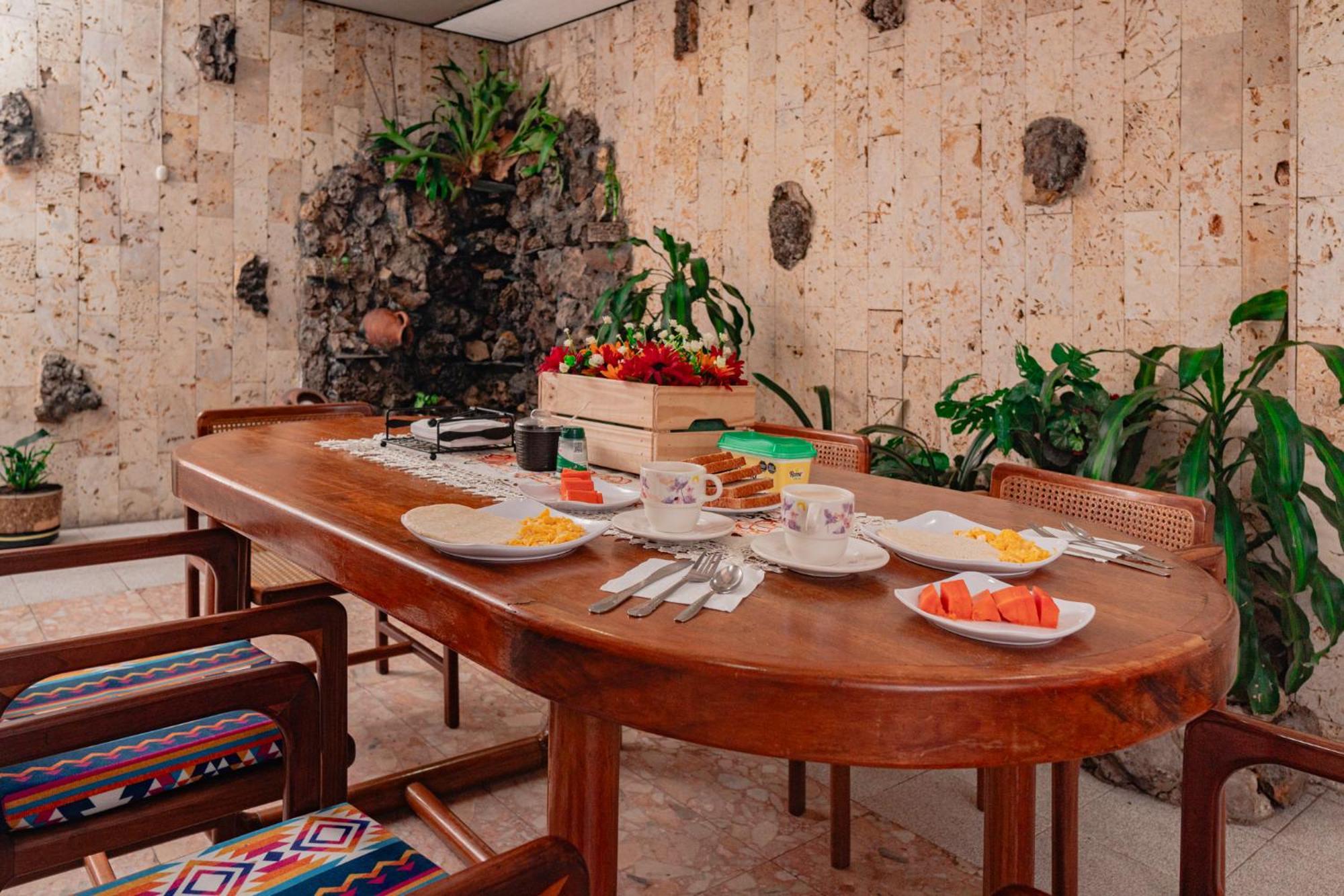 Innovar Casa Hostal Богота Экстерьер фото
