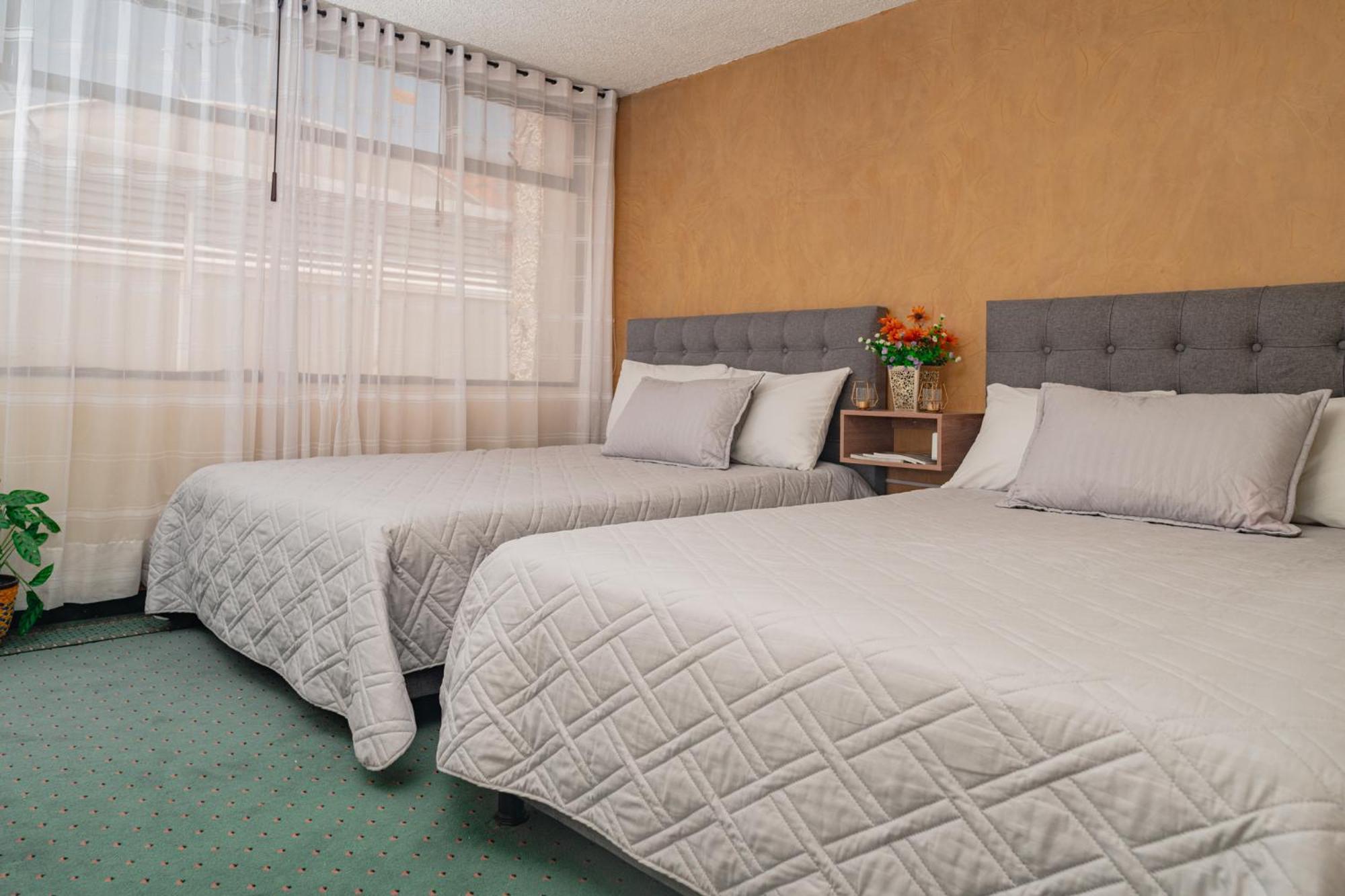 Innovar Casa Hostal Богота Экстерьер фото